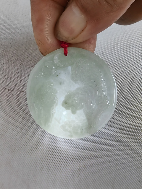 古玩玉器天然翡翠雕“虎牌”真品鑒賞圖