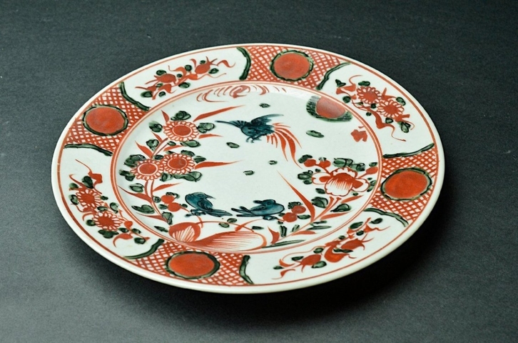 古玩陶瓷明代晚期漳州窯花鳥紅綠彩盤真品鑒賞圖