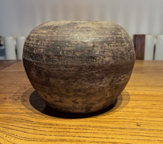 古玩陶瓷唐黑陶缽拍賣,當前價格136元