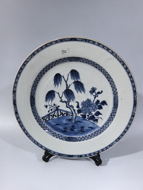 古玩陶瓷清中早·青花花卉大盤真品鑒賞圖