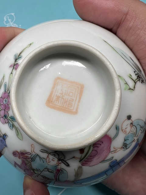 古玩陶瓷清同治 粉彩人物紋蓋碗真品鑒賞圖
