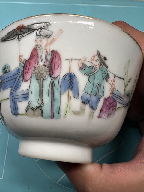 古玩陶瓷清同治 粉彩人物紋蓋碗真品鑒賞圖