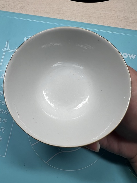 古玩陶瓷清同治 粉彩人物紋蓋碗真品鑒賞圖