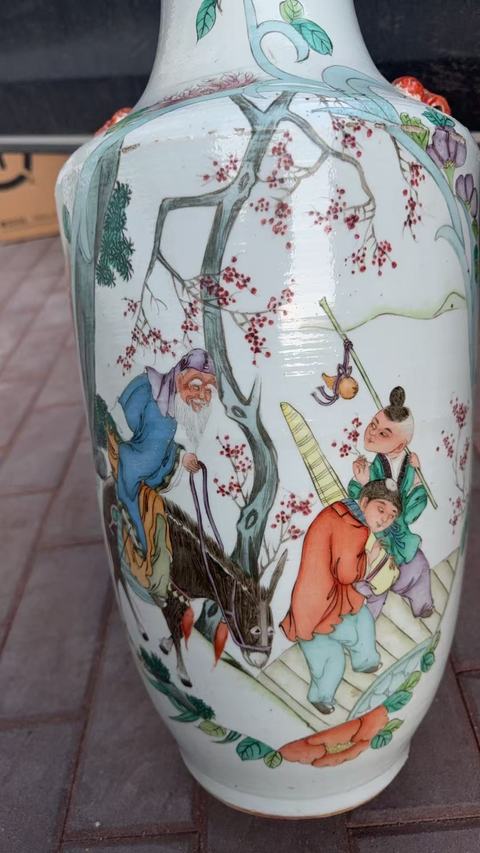 古玩陶瓷人物紋瓶真品鑒賞圖