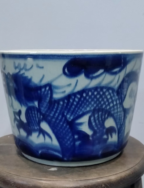 古玩陶瓷青花龍紋香爐，模糊，偏老真品鑒賞圖