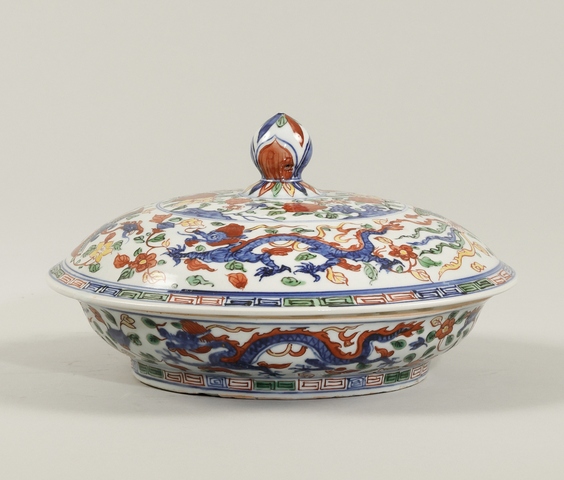 古玩陶瓷青花五彩龍鳳紋蓋盒真品鑒賞圖