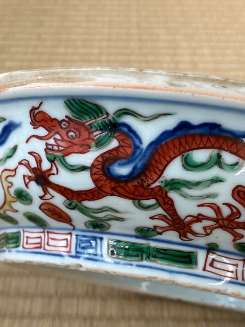 古玩陶瓷青花五彩龍鳳紋蓋盒真品鑒賞圖