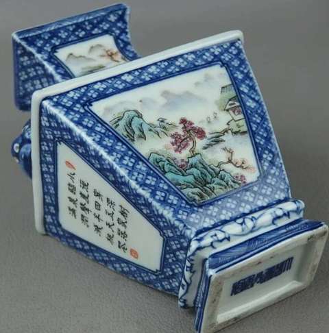 古玩陶瓷青花加彩山水人物四方瓶真品鑒賞圖