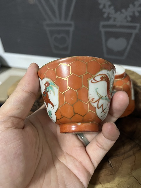 古玩陶瓷**紅粉彩龍鳳紋杯拍賣,當前價格888元