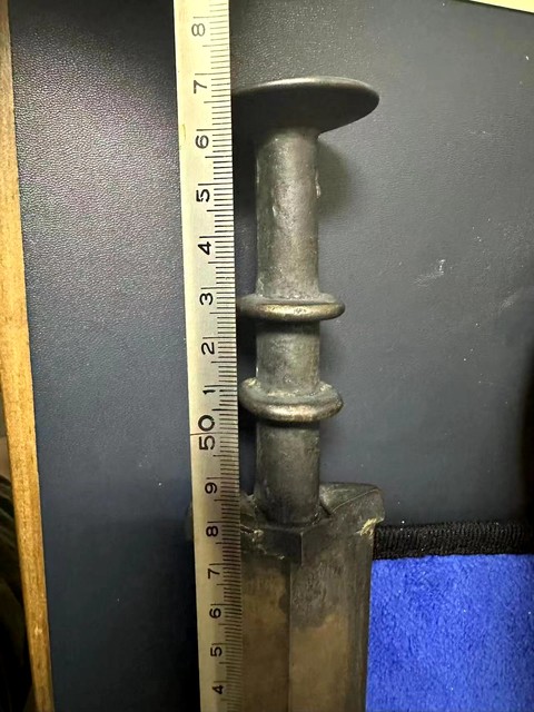 古玩銅器戰國青銅劍真品鑒賞圖