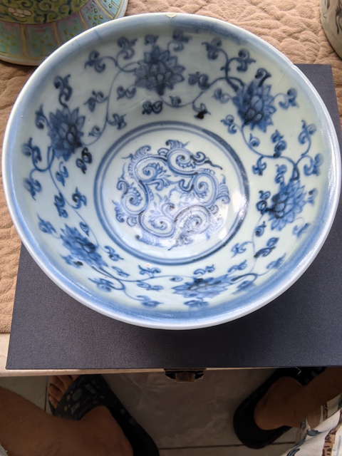 古玩陶瓷明中期青花花卉紋碗拍賣，當前價格9999元