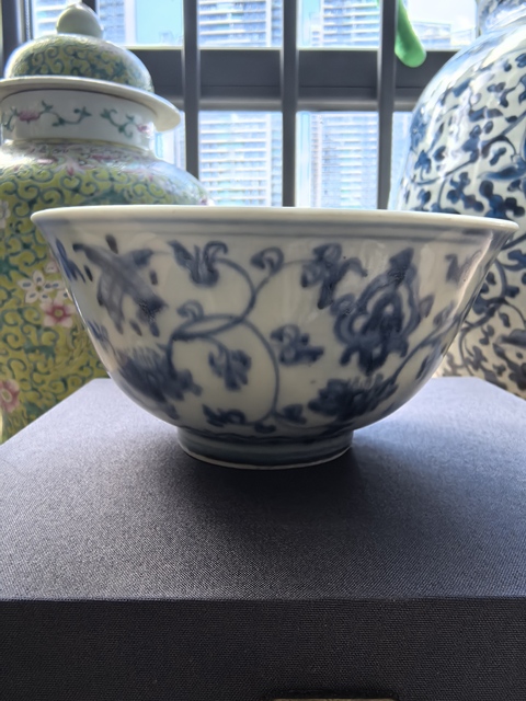 古玩陶瓷明中期青花花卉紋碗拍賣，當前價格9999元