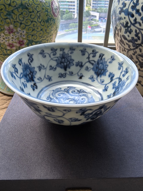 古玩陶瓷明中期青花花卉紋碗拍賣，當前價格9999元