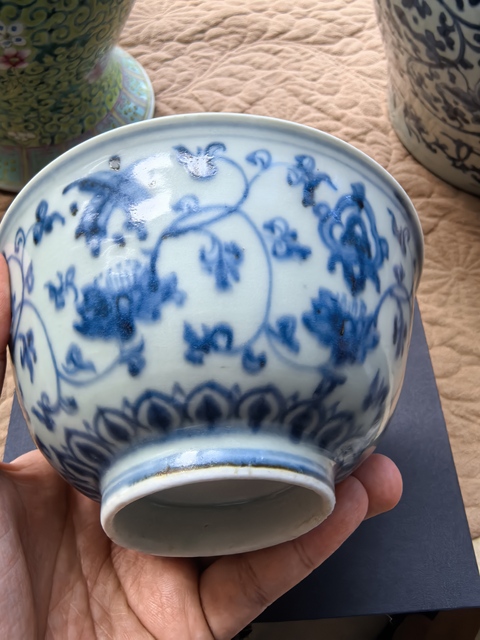 古玩陶瓷明中期青花花卉紋碗拍賣，當前價格9999元