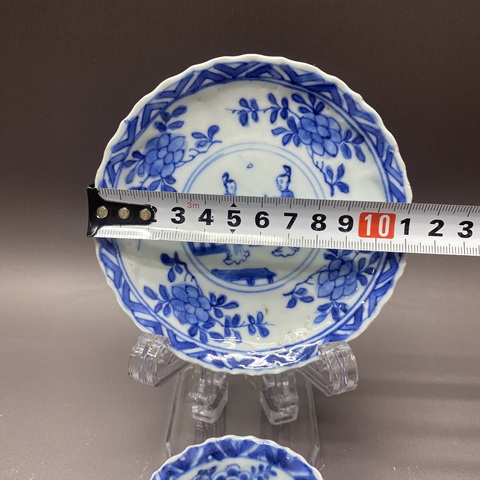 古玩陶瓷仕女紋青花杯盤真品鑒賞圖