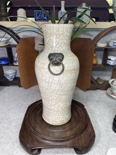 古玩陶瓷哥釉觀音瓶真品鑒賞圖