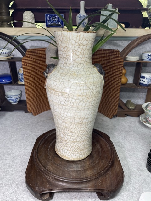 古玩陶瓷哥釉觀音瓶真品鑒賞圖