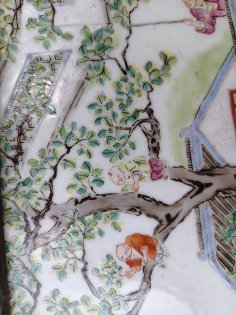 古玩陶瓷人物紋粉彩瓷板畫真品鑒賞圖