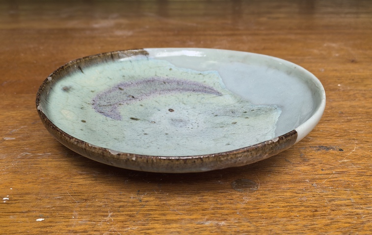 古玩陶瓷鈞窯天藍釉紫斑盤真品鑒賞圖