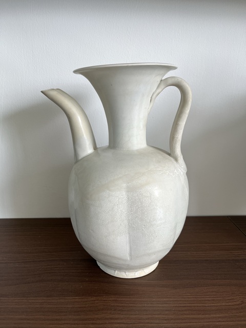 古玩陶瓷青白釉瓜棱執(zhí)壺真品鑒賞圖