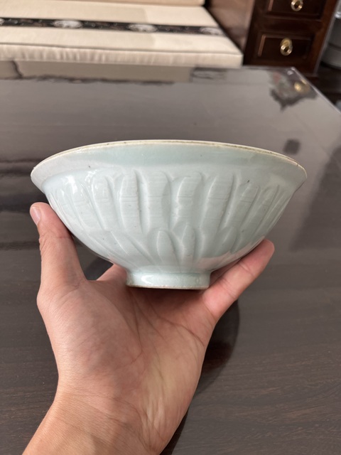 古玩陶瓷青白釉刻仰蓮紋碗真品鑒賞圖