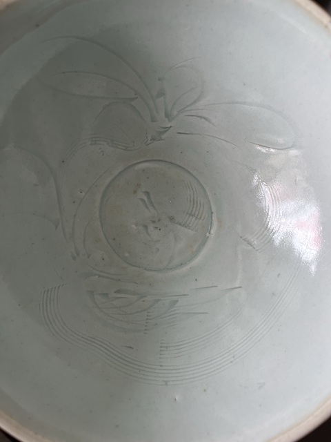 古玩陶瓷青白釉刻仰蓮紋碗真品鑒賞圖
