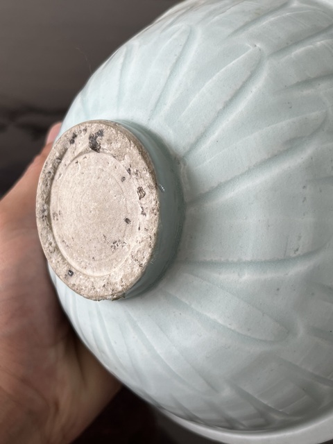 古玩陶瓷青白釉刻仰蓮紋碗真品鑒賞圖