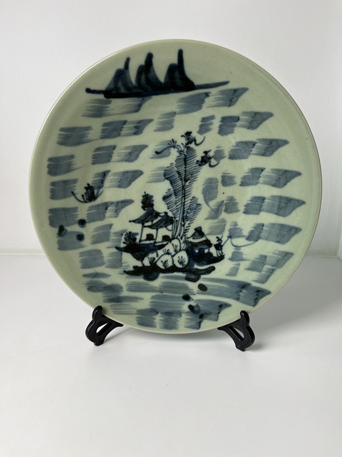 古玩陶瓷豆青青花山水大盤(pán)真品鑒賞圖