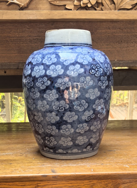 古玩陶瓷青花冰梅圖罐真品鑒賞圖