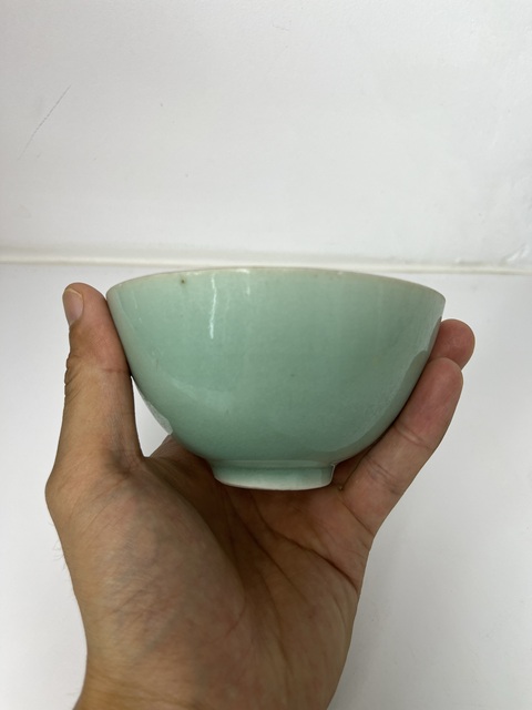 古玩陶瓷豆青釉茶圓真品鑒賞圖