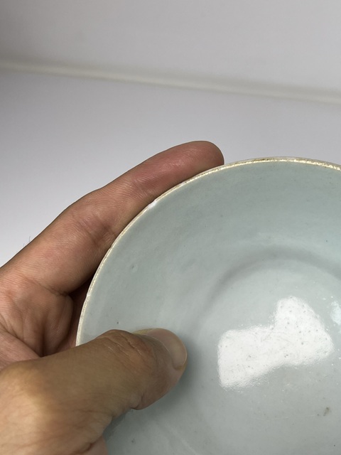 古玩陶瓷豆青釉茶圓真品鑒賞圖