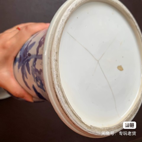 古玩陶瓷康熙青花人物花觚真品鑒賞圖