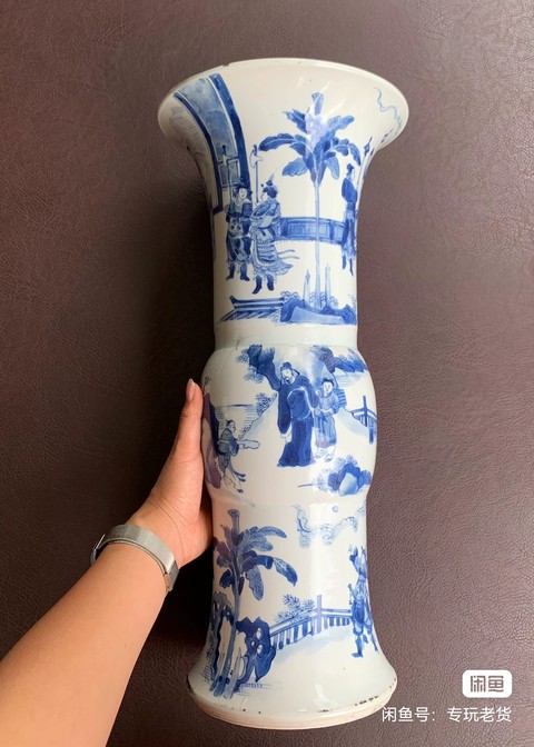 古玩陶瓷康熙青花人物花觚真品鑒賞圖