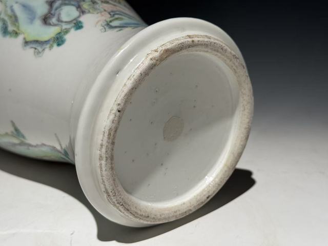 古玩陶瓷瓶真品鑒賞圖