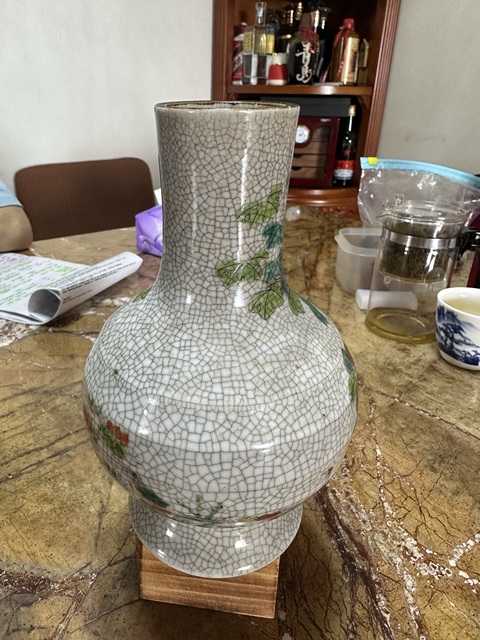 古玩陶瓷哥釉地五彩鳳紋瓶真品鑒賞圖
