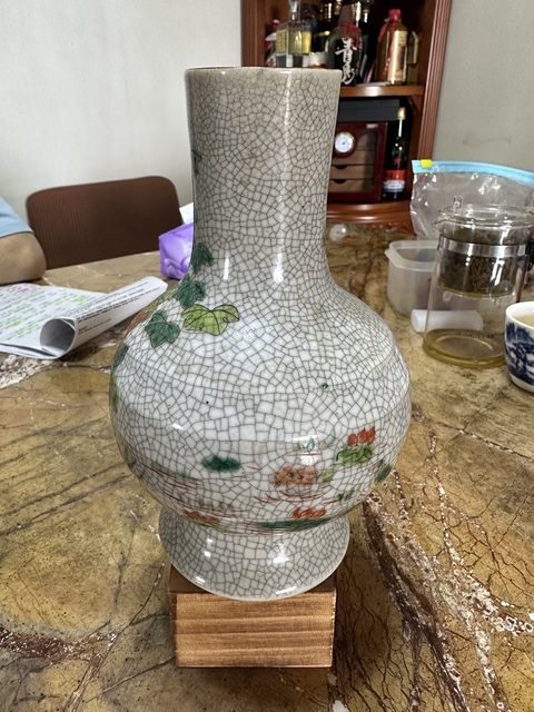 古玩陶瓷哥釉地五彩鳳紋瓶真品鑒賞圖
