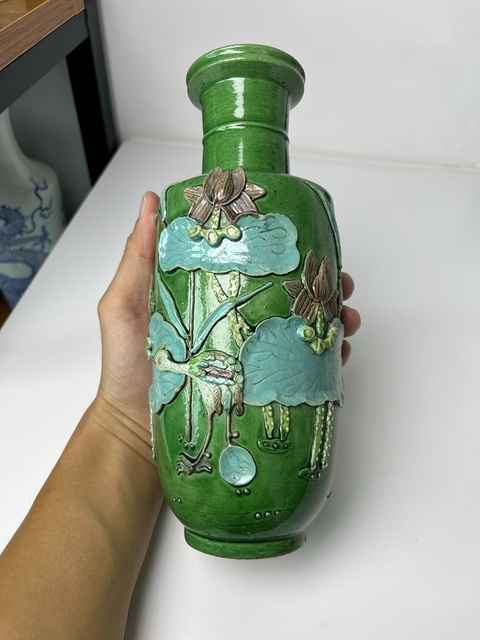古玩陶瓷素三彩一鷺蓮科棒槌瓶真品鑒賞圖