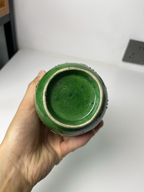 古玩陶瓷素三彩一鷺蓮科棒槌瓶真品鑒賞圖