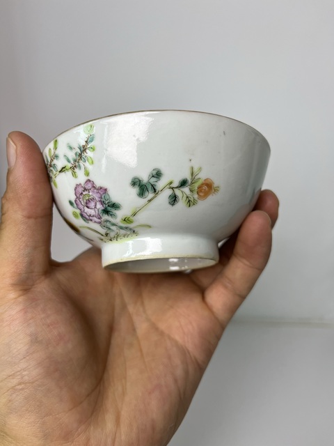 古玩陶瓷粉彩花卉紋大茶圓拍賣,當(dāng)前價格3588元