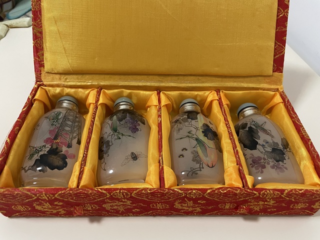 古玩雜項內畫鼻煙壺拍賣,當前價格10000元