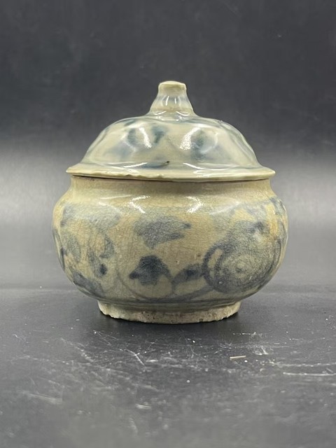 古玩陶瓷青花花卉紋小蓋罐拍賣,當前價格1388元