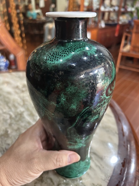 古玩陶瓷龍紋梅瓶真品鑒賞圖