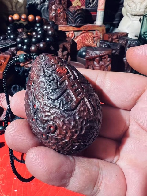 古玩雜項手工雕刻制作棗木掛件真品鑒賞圖