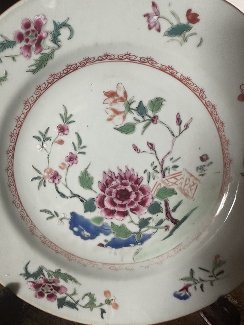 古玩陶瓷粉彩盤真品鑒賞圖