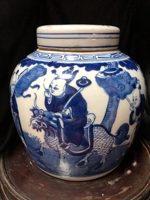 古玩陶瓷清中期-青花麒麟送子圖罐拍賣,當前價格2500元