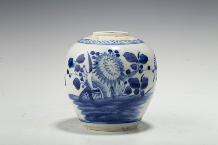 古玩陶瓷清中·青花花卉紋小罐拍賣,當前價格324元