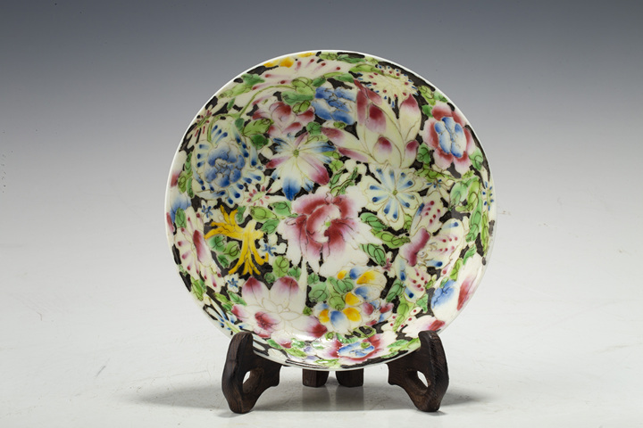 古玩陶瓷民國·墨地粉彩百花不落地紋盤一對拍賣，當前價格770元