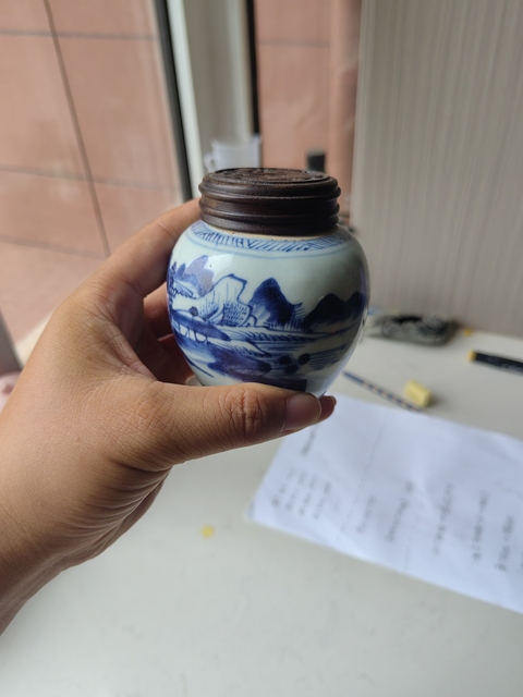 古玩陶瓷乾隆青花山水紋罐真品鑒賞圖
