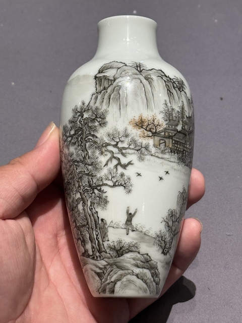 古玩陶瓷墨彩山水人物瓶真品鑒賞圖