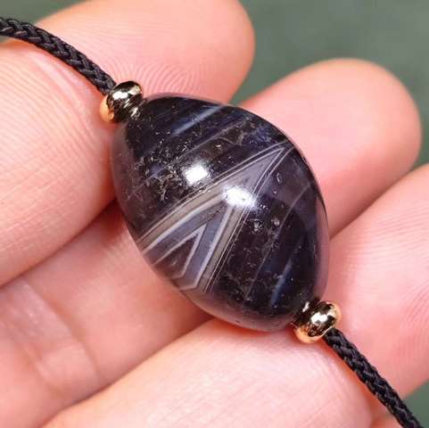 古玩玉器纏絲瑪瑙珠真品鑒賞圖